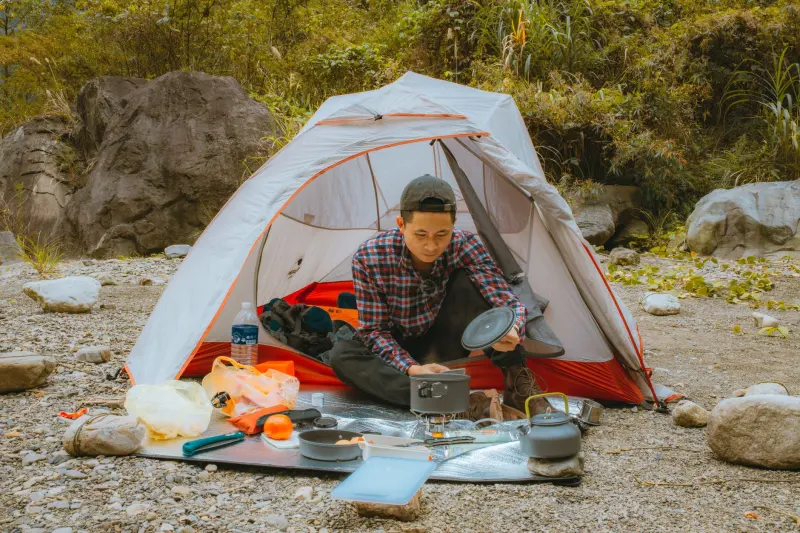 长三角自驾露营装备配置指南：防潮垫与登山杖选购要点正文配图 1