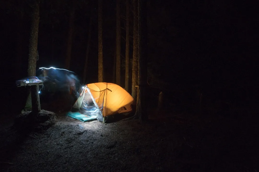 长三角自驾露营装备配套方案：防潮垫与登山杖选型指南正文配图 2